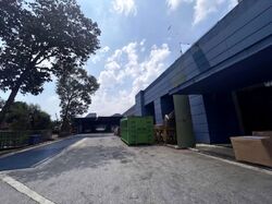 Pioneer Lot (D22), Factory #605901591